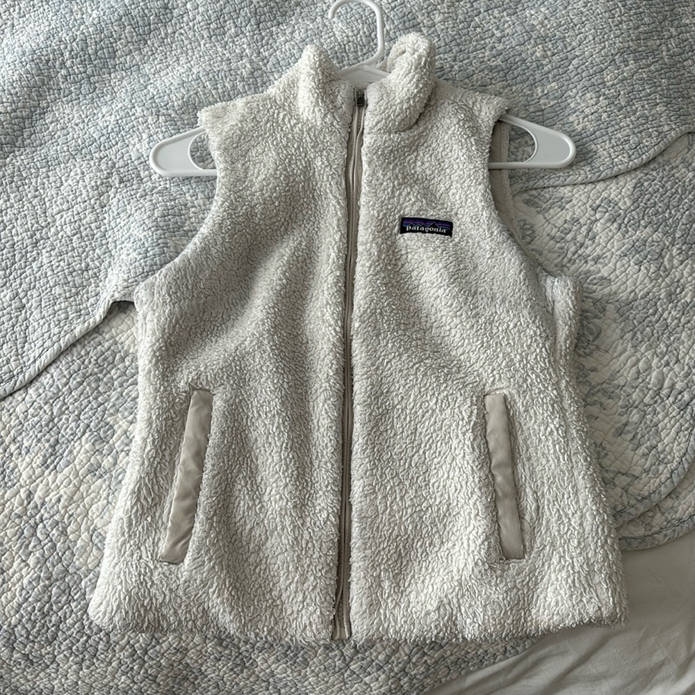 Patagonia white fleece vest